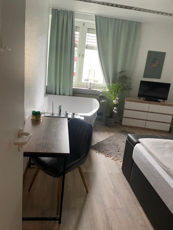 Ferienwohnung Mit Whrpool Koblenz  Buitenkant foto